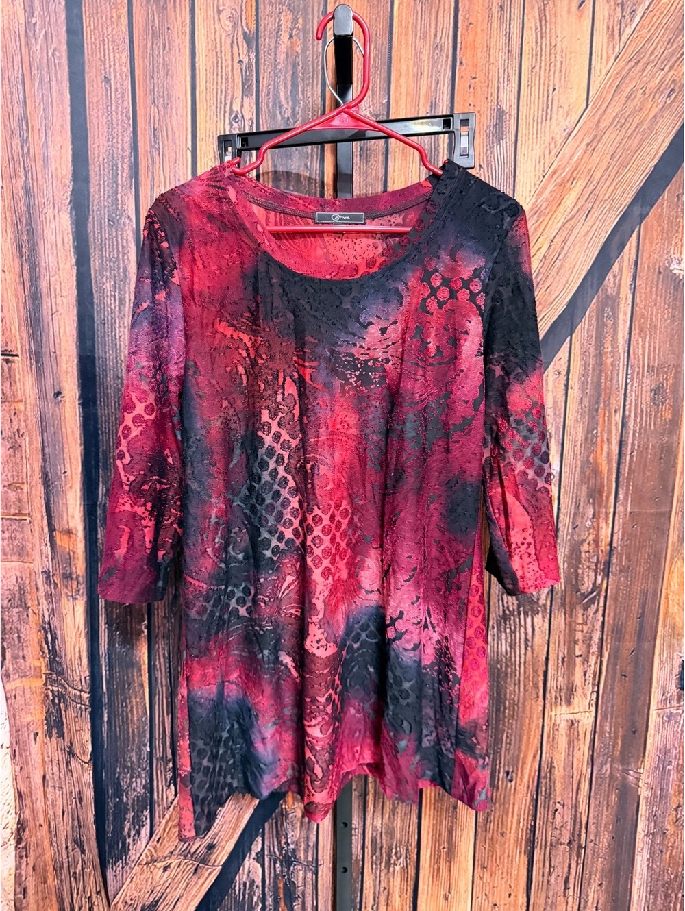 Cativa Women's Long Sleeve Red and Black Patterned Tunic Top Size L